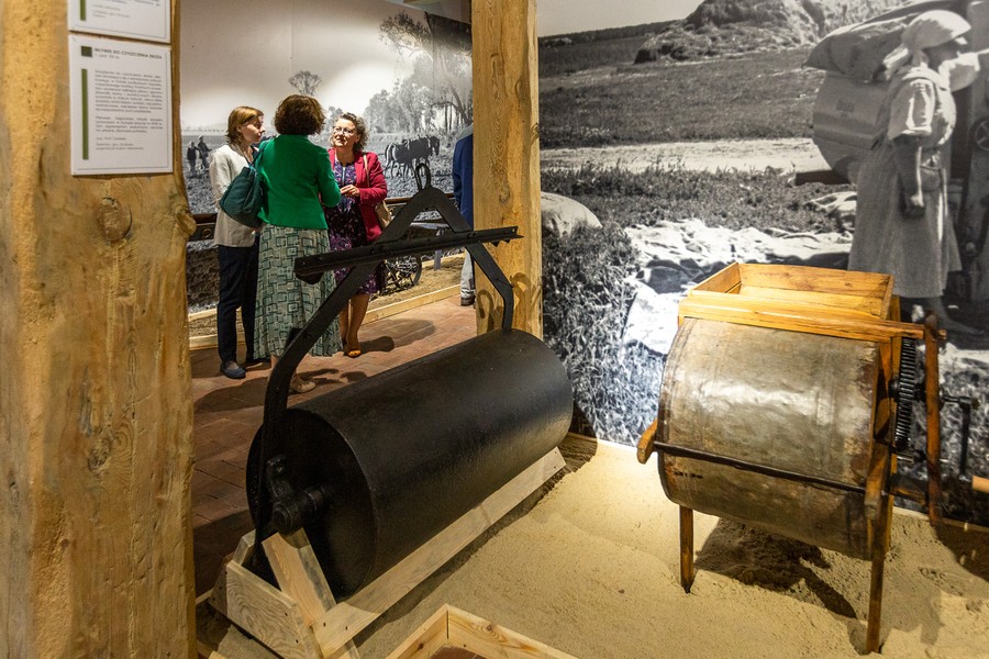 Otwarcie spichlerza dworskiego w Kłóbce, fot. Szymon Zdziebło/tarantoga.pl dla UMWKP