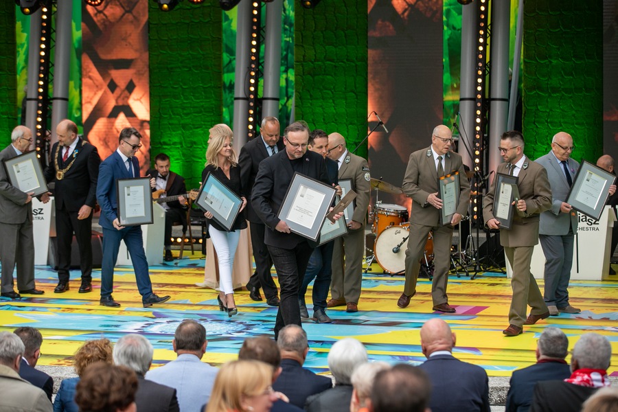 Gala Nagród Marszałka za lata 2022 i 2021, fot. Andrzej Goiński/UMWKP