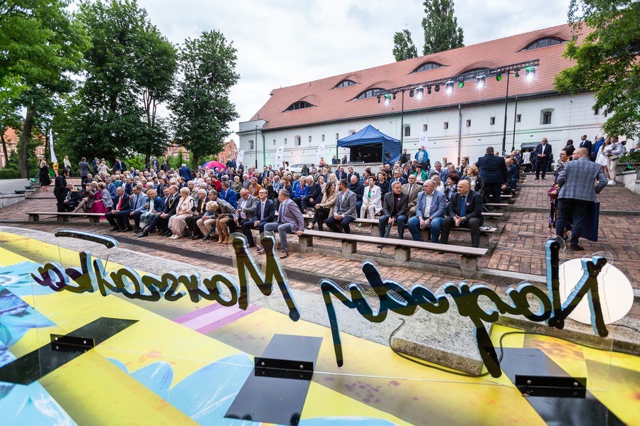 Gala Nagród Marszałka za lata 2022 i 2021, fot. Szymon Zdziebło, tarantoga.pl dla UMWKP