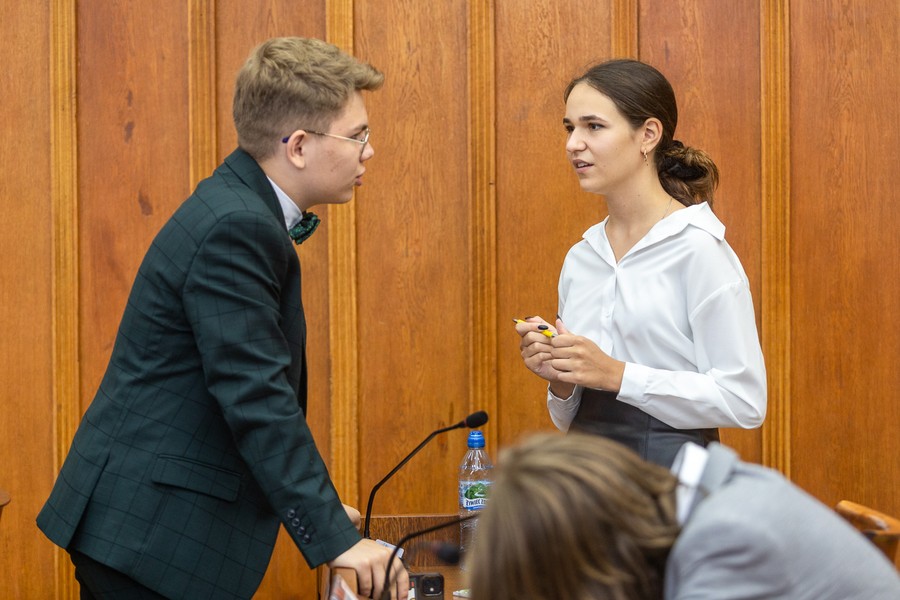 Sesja inauguracyjna Młodzieżowego Sejmiku Województwa, fot. Szymon Zdziebło/tarantoga.pl dla UMWKP