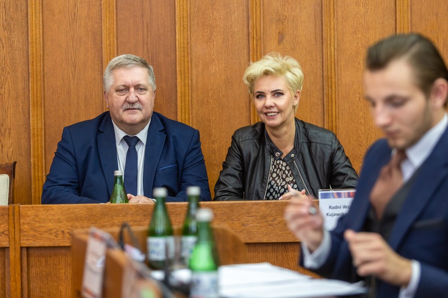 Sesja inauguracyjna Młodzieżowego Sejmiku Województwa, fot. Szymon Zdziebło/tarantoga.pl dla UMWKP