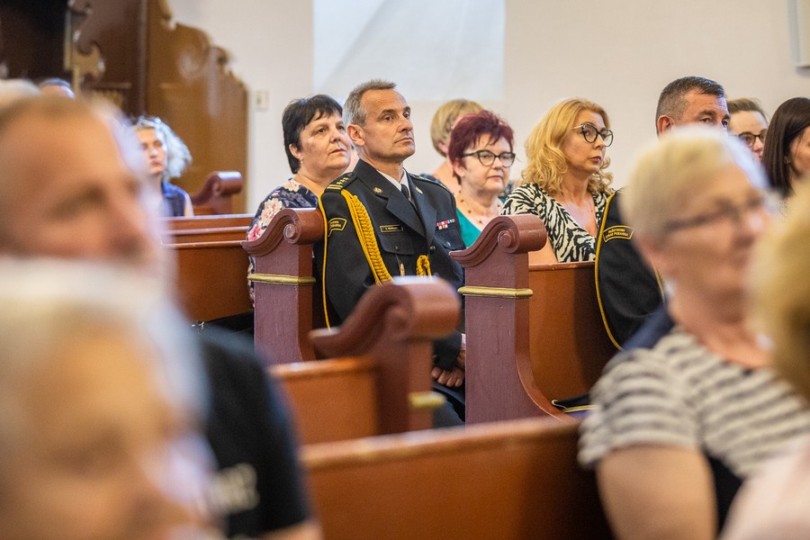 Msza święta z okazji 800-lecia Unisławia, fot. Szymon Zdziebło/tarantoga.pl dla UMWKP