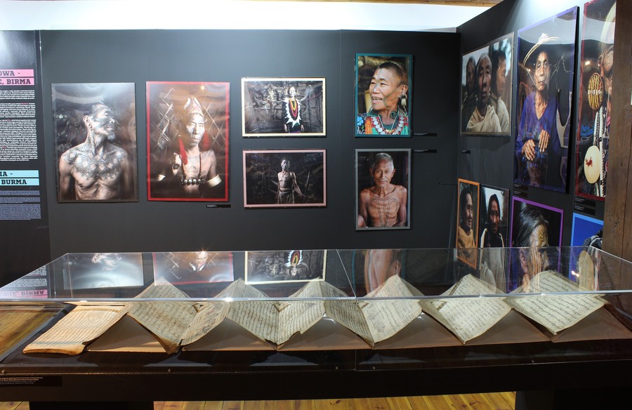 Wystawa. Tatuaż. Symbol, piętno, piękno, fot: Muzeum Etnograficzne im. Marii Znamierowskiej-Prüfferowej w Toruniu