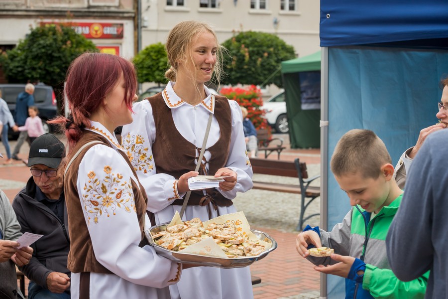 Otwarcie dworca kolejowego w Tucholi, fot. Tomasz Czachorowski dla UMWKP