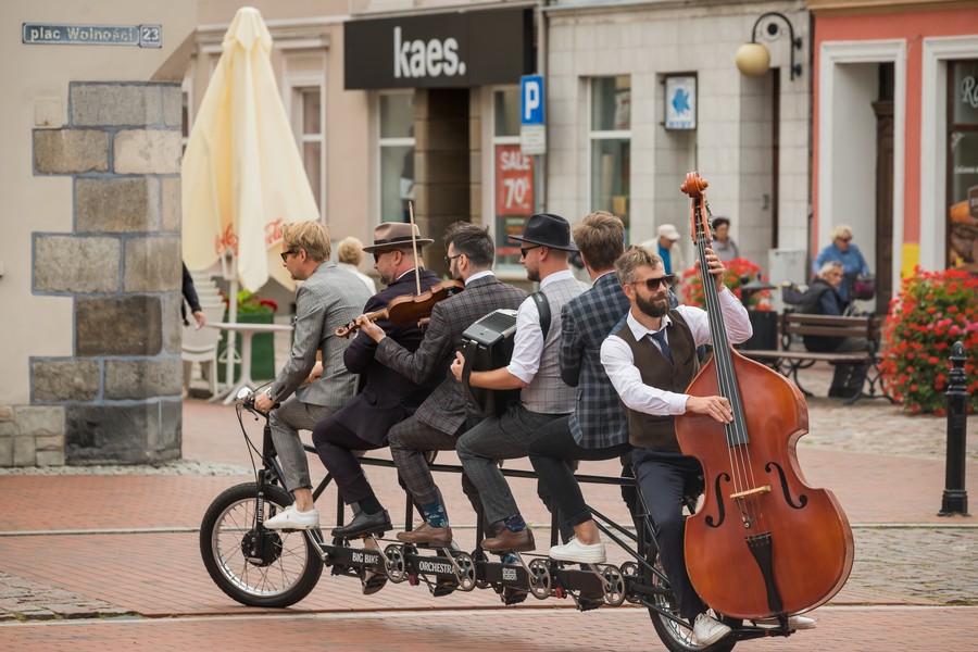 Otwarcie dworca kolejowego w Tucholi, fot. Tomasz Czachorowski dla UMWKP