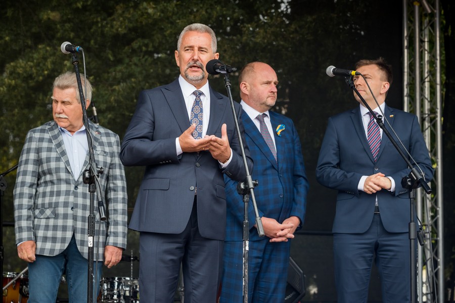 Otwarcie dworca kolejowego w Tucholi, fot. Tomasz Czachorowski dla UMWKP