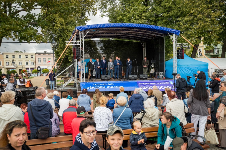 Otwarcie dworca kolejowego w Tucholi, fot. Tomasz Czachorowski dla UMWKP