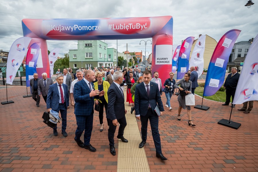 Otwarcie dworca kolejowego w Tucholi, fot. Tomasz Czachorowski dla UMWKP