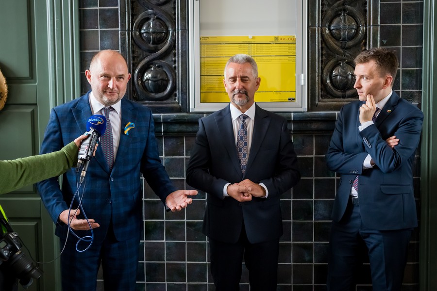 Otwarcie dworca kolejowego w Tucholi, fot. Tomasz Czachorowski dla UMWKP