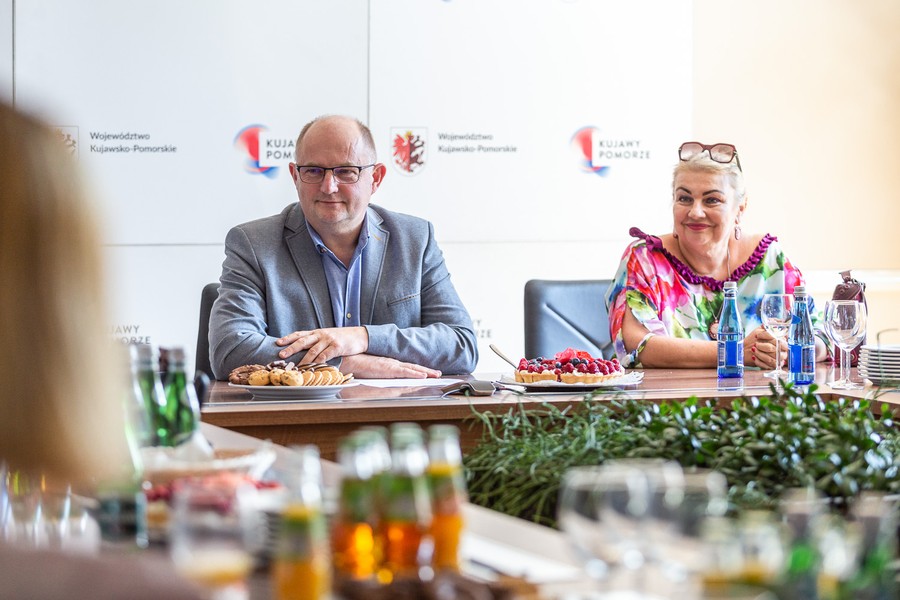 Gala wręczenia stypendiów artystycznych, fot. Szymon Zdziebło/tarantoga.pl dla UMWKP