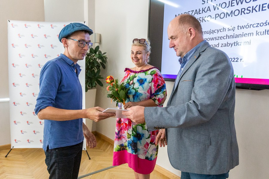 Gala wręczenia stypendiów artystycznych, fot. Szymon Zdziebło/tarantoga.pl dla UMWKP