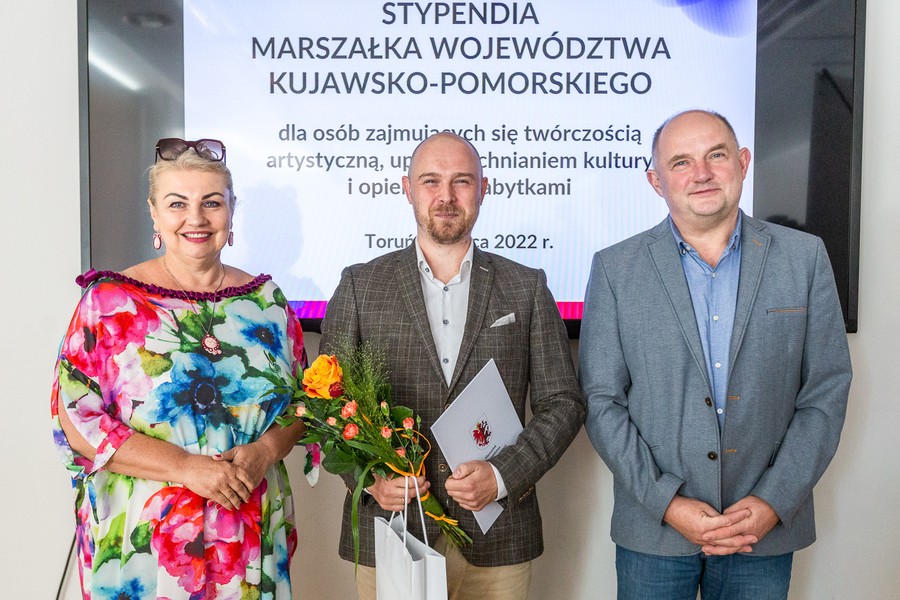 Gala wręczenia stypendiów artystycznych, fot. Szymon Zdziebło/tarantoga.pl dla UMWKP