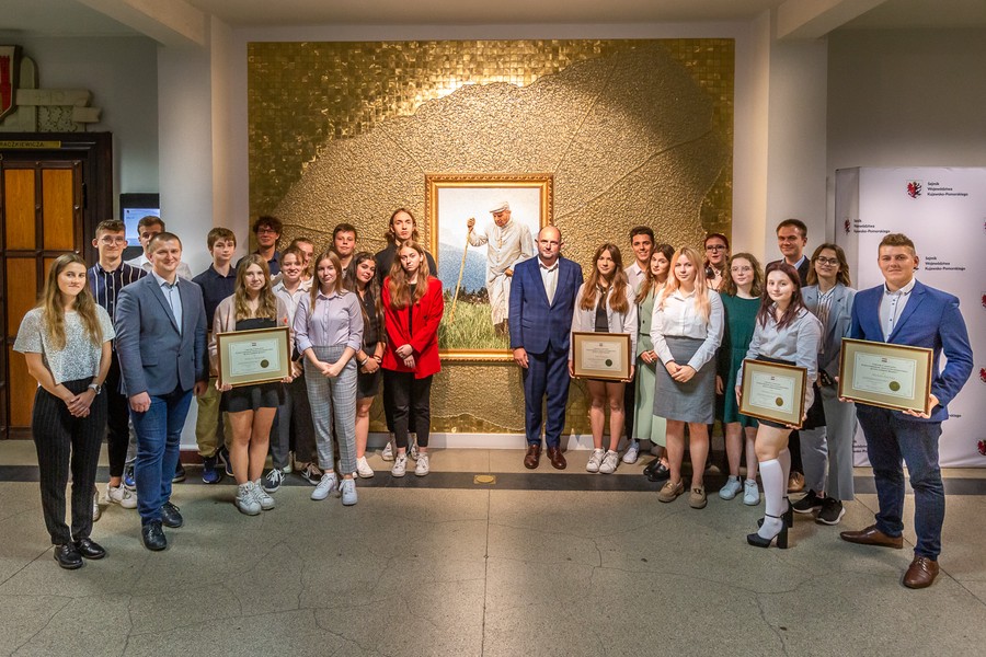 Spotkanie podsumowujące Kuźnię Liderów Regionu, fot. Szymon Zdziebło/tarantoga.pl dla UMWKP