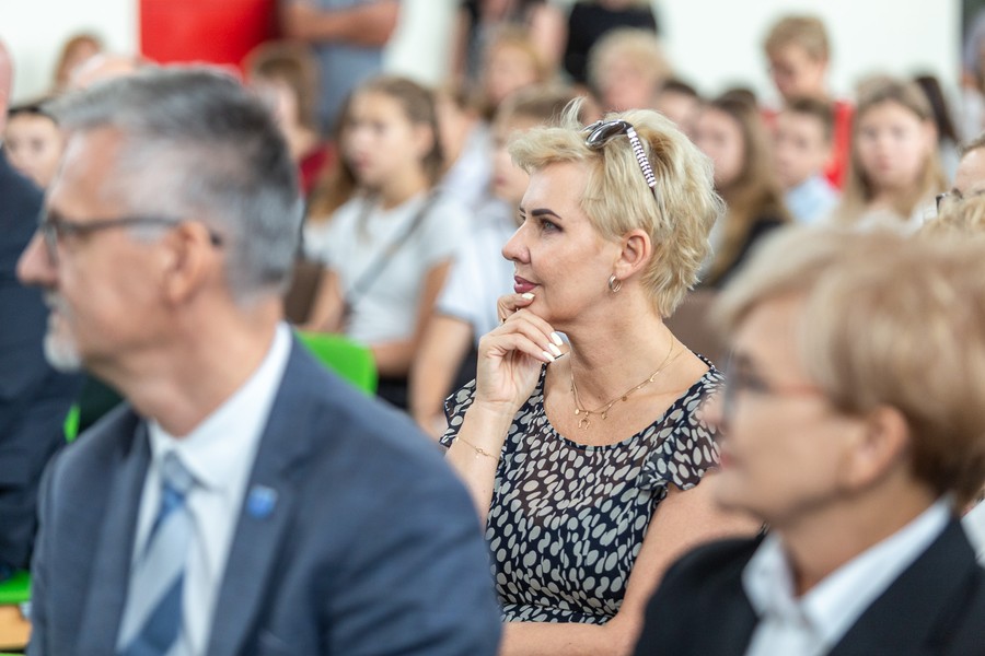 Inauguracja roku szkolnego w Lubiczu, fot. Szymon Zdziebło/tarantoga.pl dla UMWKP