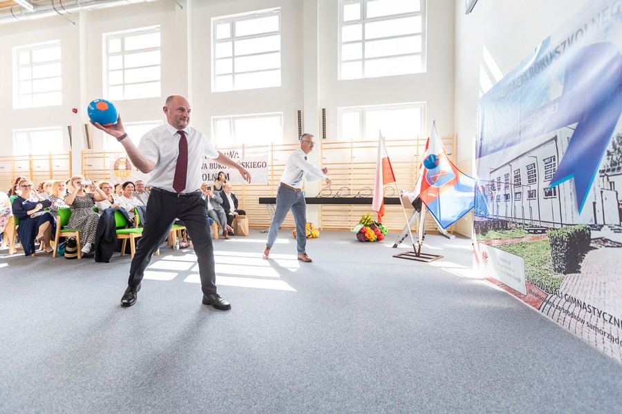 Inauguracja roku szkolnego w Lubiczu, fot. Szymon Zdziebło/tarantoga.pl dla UMWKP