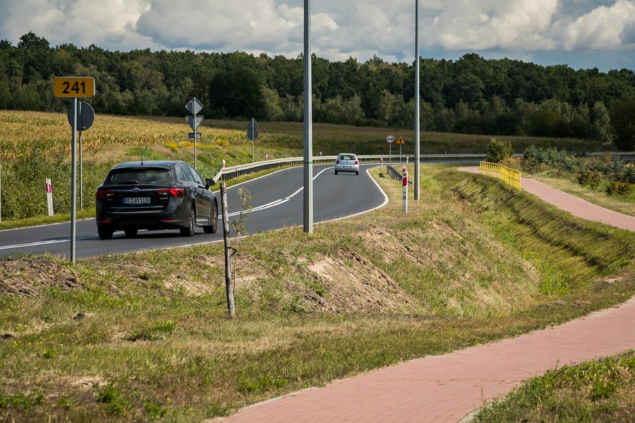 Modernizacja drogi 241, fot. Tomasz Czachorowski dla UMWKP