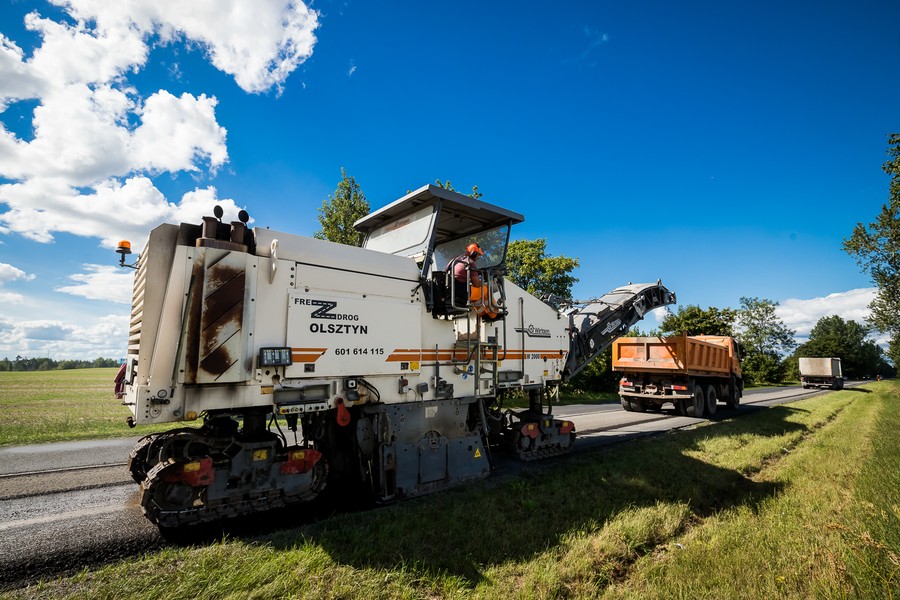 Modernizacja drogi 241, fot. Tomasz Czachorowski dla UMWKP