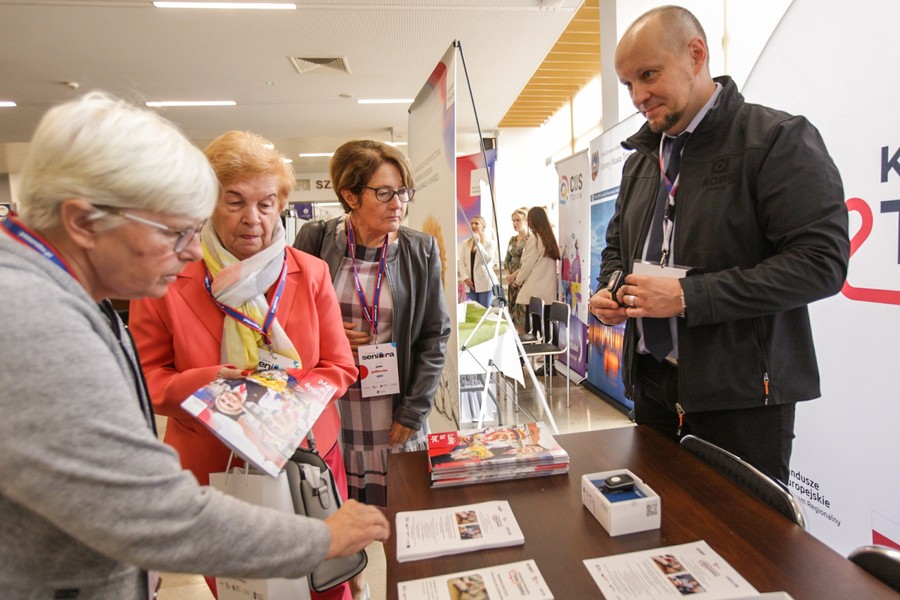 Forum Seniora w Toruniu, fot. Szymon Zdziebło/tarantoga.pl dla UMWKP