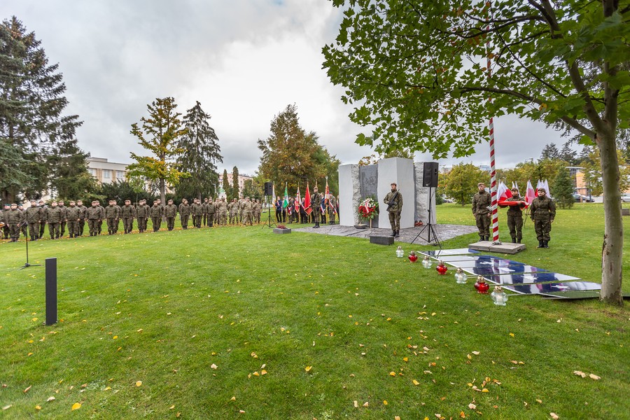 Wojewódzkie obchody dnia pamięci ofiar zbrodni pomorskiej 1939, fot. Szymon Zdziebło/tarantoga.pl dla UMWKP