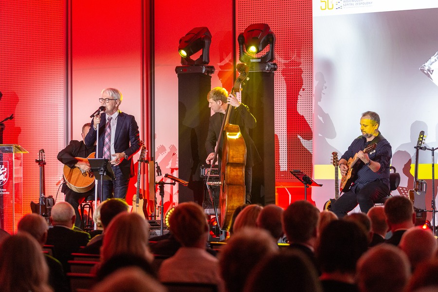 Gala z okazji jubileuszu Wojewódzkiego Szpitala Zespolonego, fot. Szymon Zdzieblo/tarantoga.pl dla UMWKP