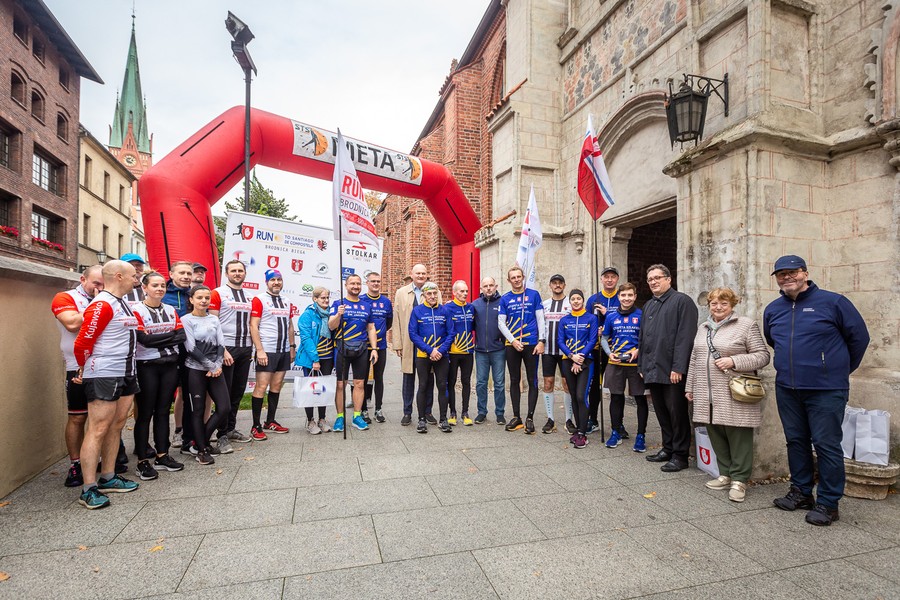 Sztafeta do Santiago de Compostela, fot. Szymon Zdziebło/tarantoga.pl dla UMWKP
