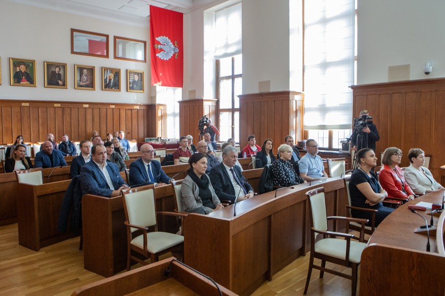 Podpisanie umów RPO i PROW, 17 października 2022 r., fot. Mikołaj Kuras dla UMWKP