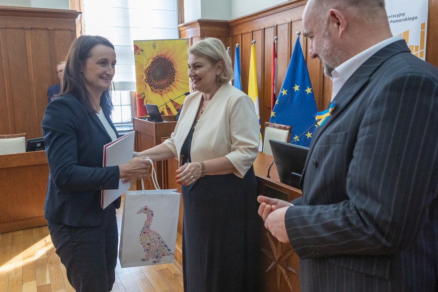 Podpisanie umów RPO i PROW, 17 października 2022 r., fot. Mikołaj Kuras dla UMWKP