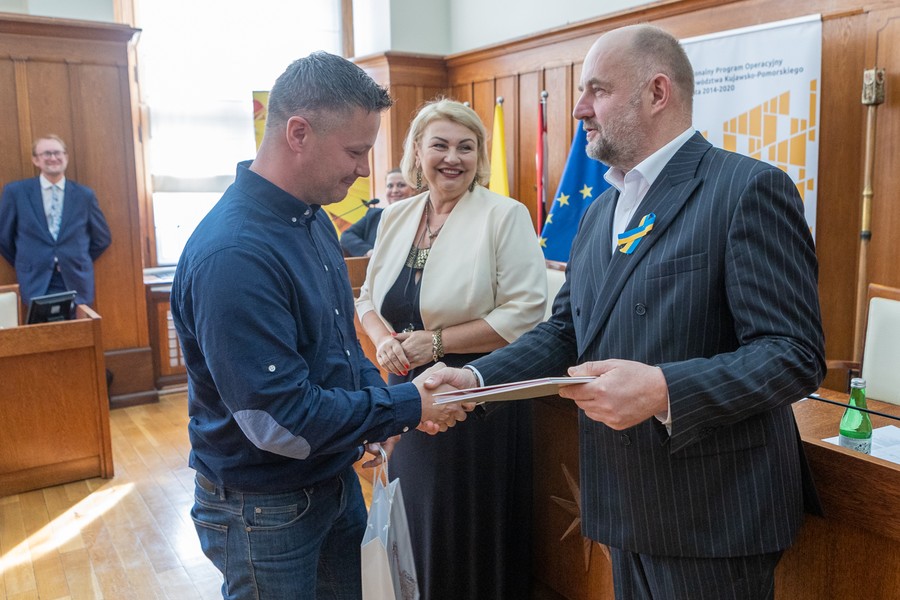 Podpisanie umów RPO i PROW, 17 października 2022 r., fot. Mikołaj Kuras dla UMWKP