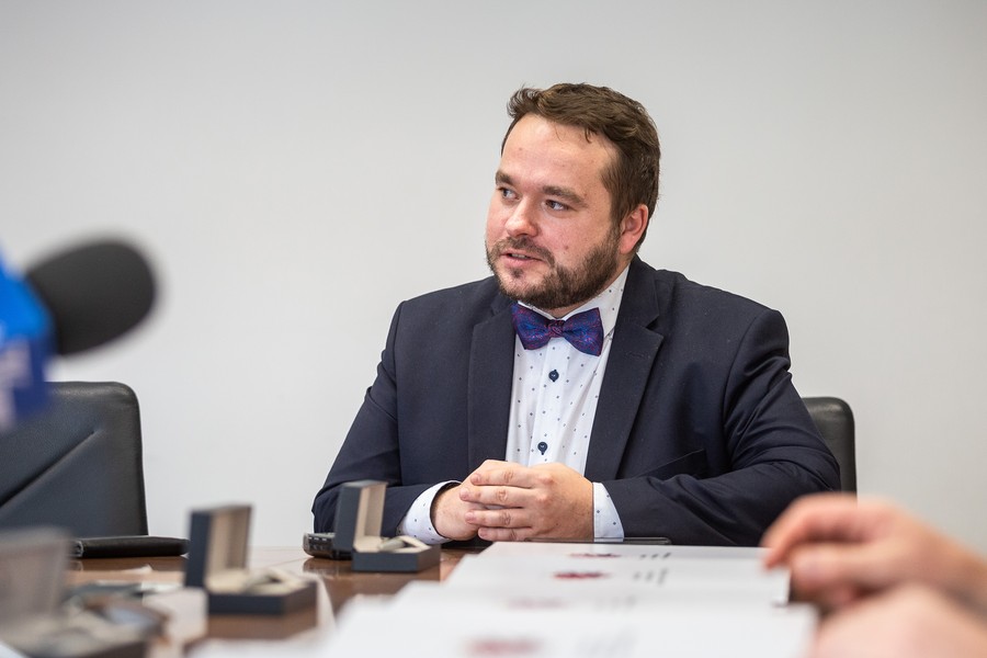 Ceremonia podpisania umowy z Arrivą RP, fot. Szymon Zdziebło/tarantoga.pl dla UMWKP