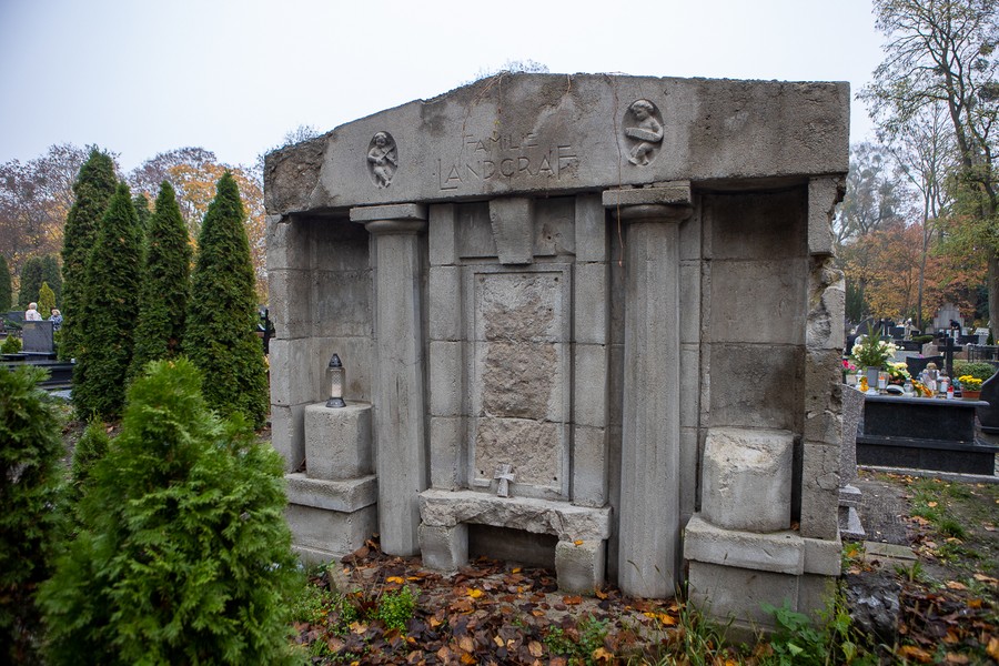 Kwesta na cmentarzu św. Jerzego, fot. Mikołaj Kuras dla UMWKP