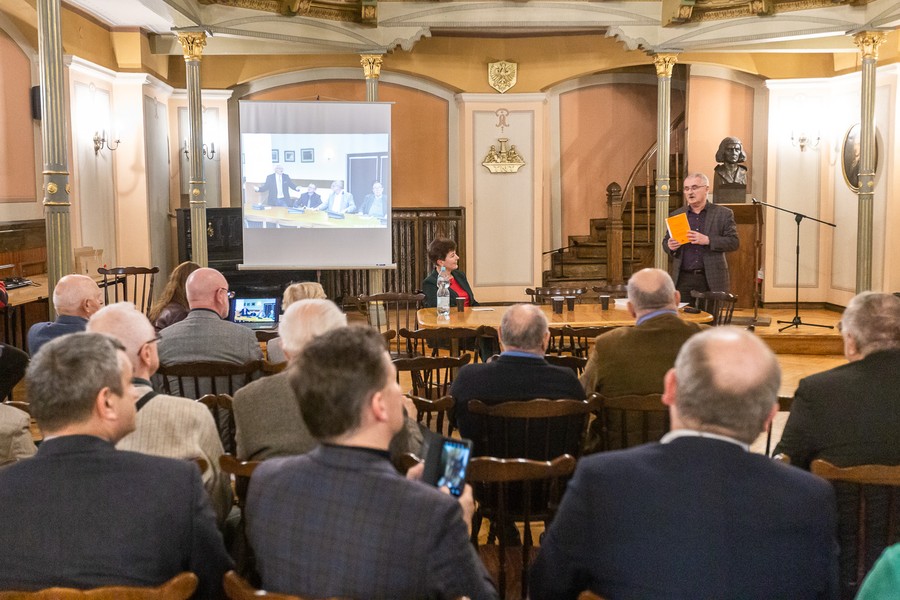 Wieczór pamięci prof. Stanisława Salmonowicza, fot. Szymon Zdziebło/tarantoga.pl dla UMWKP