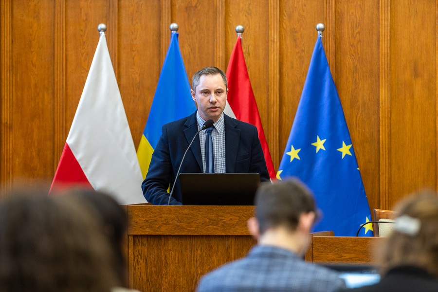 Sesja Młodzieżowego Sejmiku Województwa Kujawsko-Pomorskiego, fot. Szymon Zdziebło/tarantoga.pl dla UMWKP