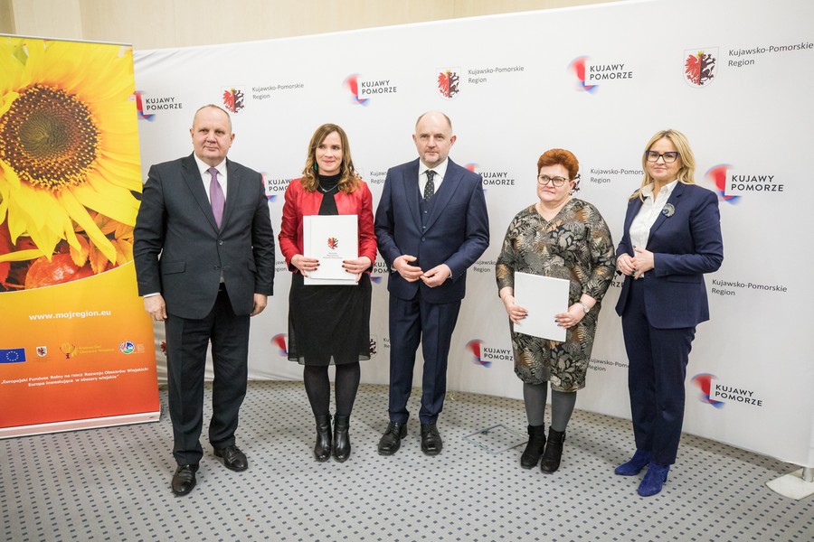 Wręczenie umów PROW, fot. Andrzej Goiński/UMWKP