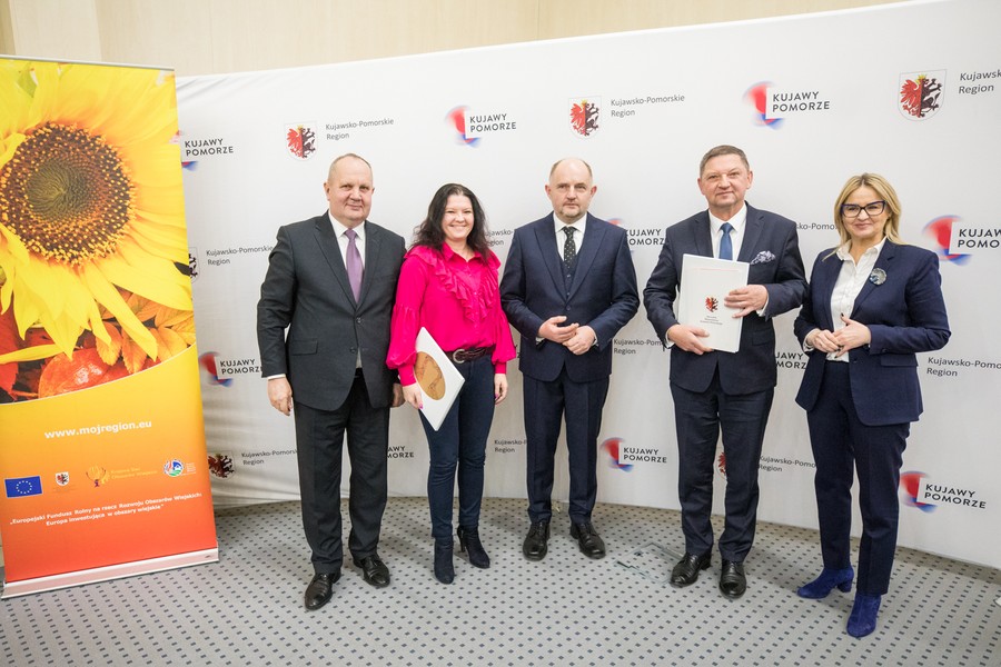 Wręczenie umów PROW, fot. Andrzej Goiński/UMWKP