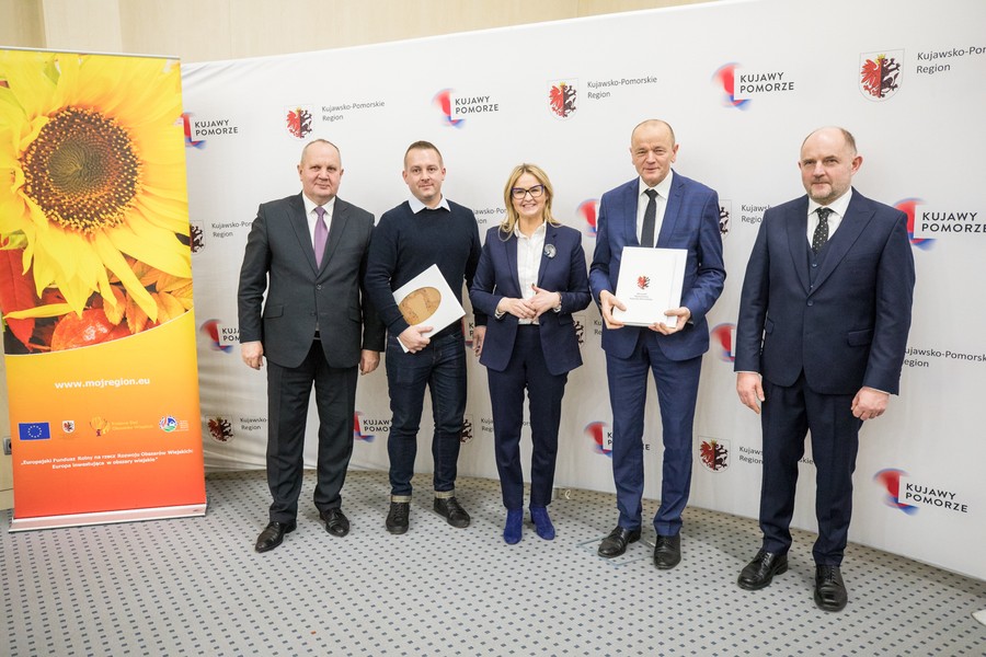 Wręczenie umów PROW, fot. Andrzej Goiński/UMWKP