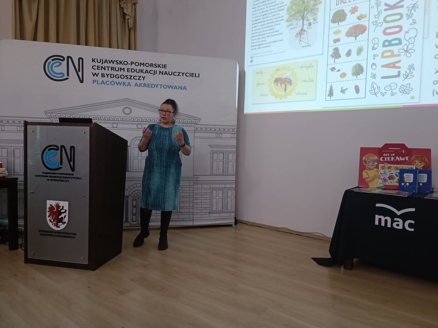 Prelegentka Edyta Jurys