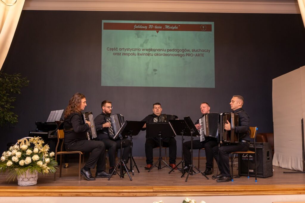 część artystyczna kwintetu akordeonowego PRO-ARTE