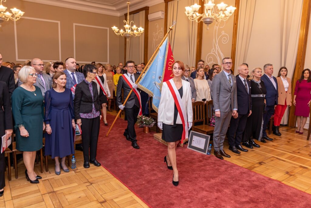 otwarcie uroczystości w siedzibie szkoły