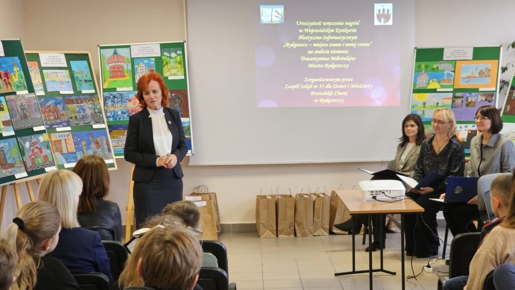 Gratulacje dla laureatów złożone przez Panią Elżbietę Rusielewicz Radną Rady Miasta Bydgoszcz