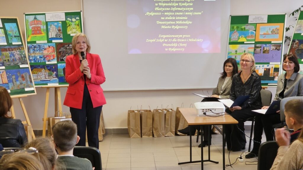 Gratulacje dla laureatów złożone przez Panią Urszulę Guźlecką