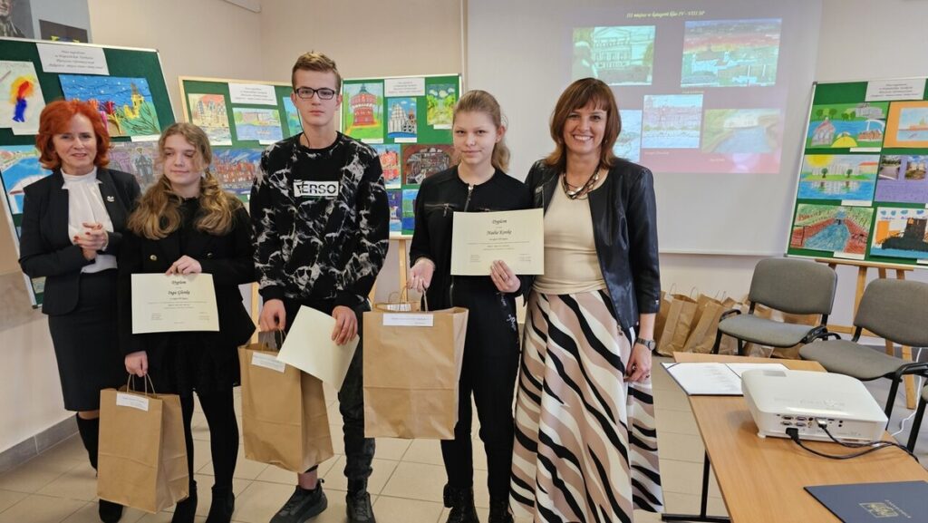 Laureaci III miejsca w kategorii kl. IV-VIII SP