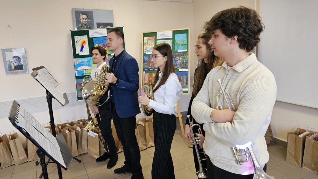 Uczniowie Państwowego Zespołu Szkół Muzycznych im. A. Rubinsteina w Bydgoszczy