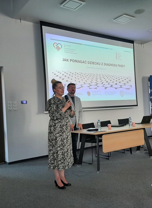 Konferencja „Jak pomagać dziecku z diagnozą FASD” fot. Biuro Wsparcia Rodziny, Przeciwdziałania Przemocy i Uzależnieniom