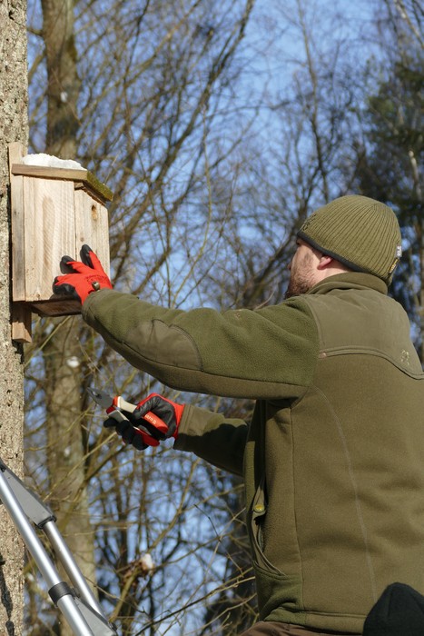 Czyszczenie budek dla ptaków fot. Archiwum KPK