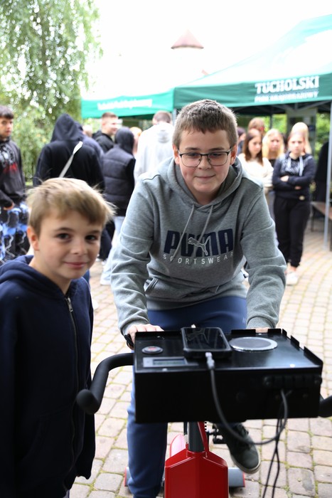 Podczas ładowania telefonów, fot. Rafał Borzyszkowski