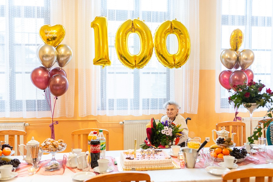 Setne urodziny Zofii Kujaczyńskiej, fot. Szymon Zdziebło/tarantoga.pl dla UMWKP