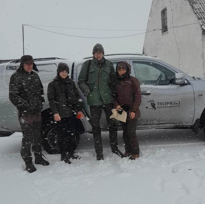 Pracownicy parku przed kontrolą kolejnego stanowiska. Fot. Barbara Grzesiak