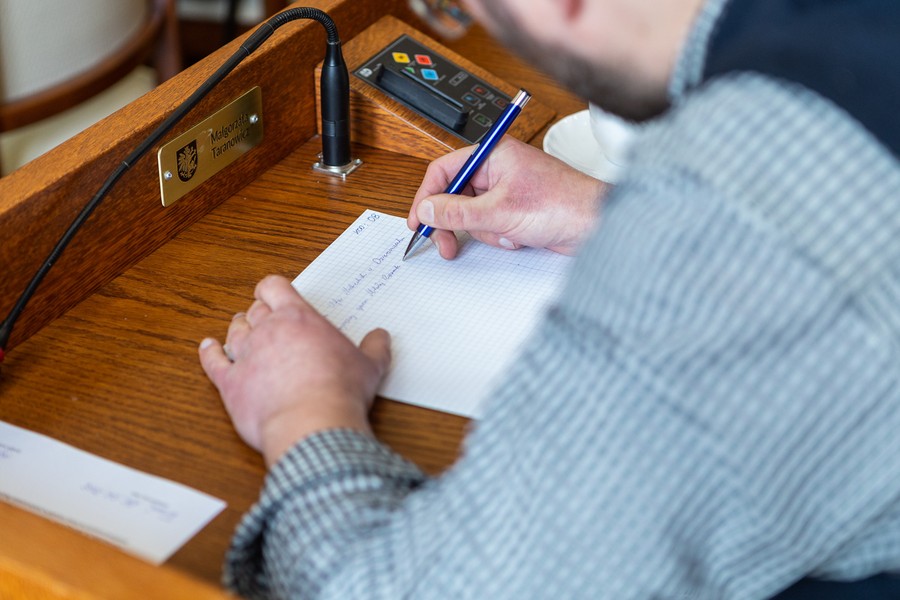 Dyktando w Urzędzie Marszałkowskim, 16 lutego 2023, fot. Szymon Zdziebło/tarantoga.pl dla UMWKP