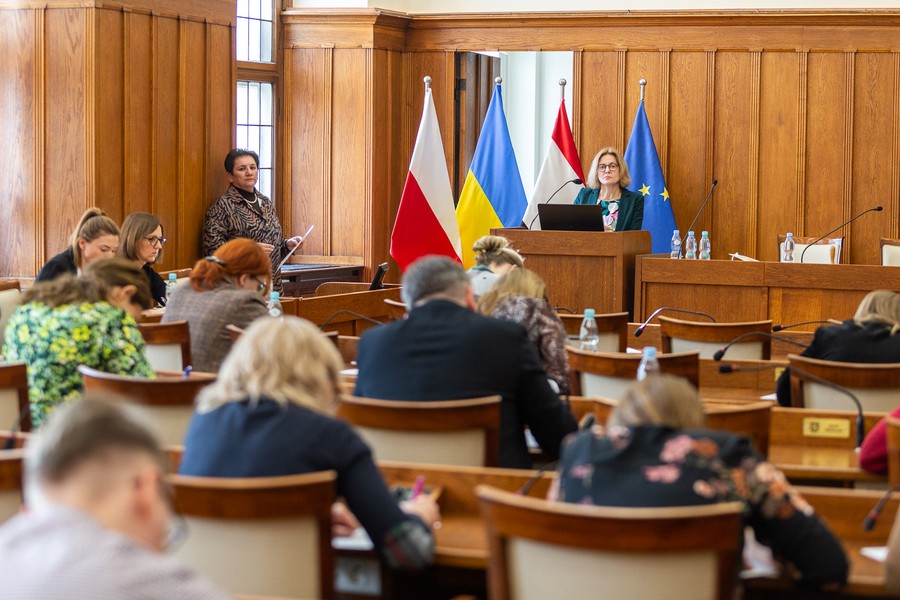 Dyktando w Urzędzie Marszałkowskim, 16 lutego 2023, fot. Szymon Zdziebło/tarantoga.pl dla UMWKP