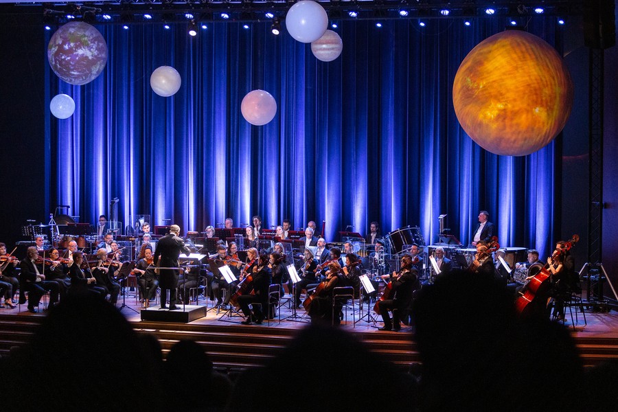 Koncert TOS z okazji 550. Rocznicy urodzin Mikołaja Kopernika, fot. Szymon Zdziebło/tarantoga.pl dla UMWKP